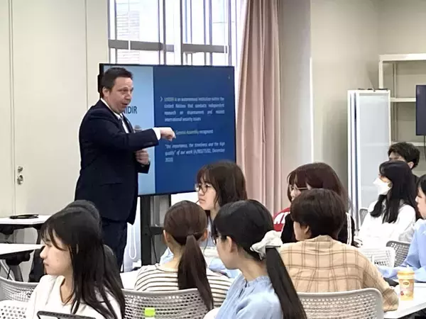 【叡啓大学】国連軍縮研究所 (UNIDIR) の研究員によるIEP特別講演を開催しました