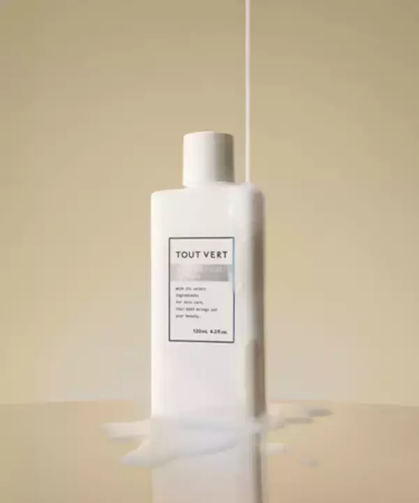 角層の渇きに瞬時に浸透。ダブルナノ技術で、うるおい目覚める。角層ケア化粧水「バリアショットローション」がトゥヴェールから新発売