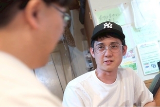 頑張ることをやめたから、3年続いた。スナックを間借りする週末バーの話 |【つながるBARインタビュー vol.1 福岡中洲店】