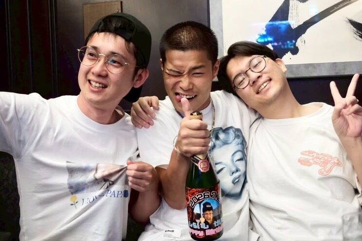 頑張ることをやめたから、3年続いた。スナックを間借りする週末バーの話 |【つながるBARインタビュー vol.1 福岡中洲店】