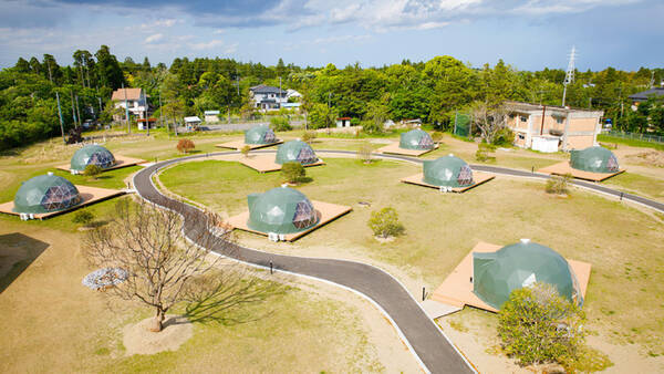 健康的なワーケーションを提案 薪割りでストレスと丸太をスカッと一刀両断 千葉のグランピング場で期間限定の無料オプションを受付開始 22年2月10日 エキサイトニュース