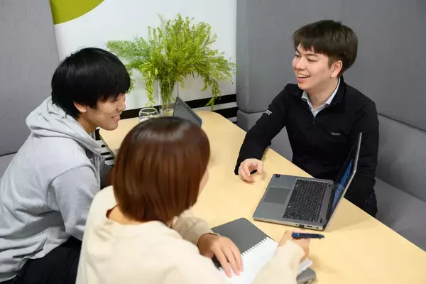 「多様な人たちと連携するうえで必須！IT業界で活躍する卒業生が語る、「叡啓大学で身につけたグローバル・コラボレーション力」とは？」の画像