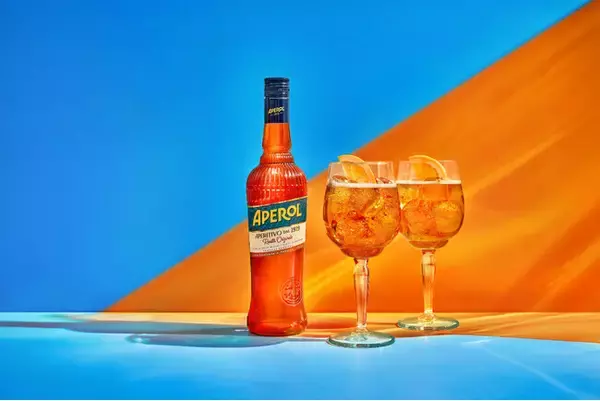 7月16日(木) から「アペロール」が虎ノ門ヒルズ「T-MARKET」をジャック！夏の始まりを感じられる期間限定タイアップフェアを開催