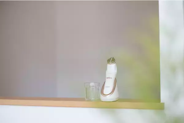 美容分野で人気の「エレクトロポレーション技術」を採用した家庭用美容成分導入美顔器『snuvo(スヌーヴォ)』が7月7日に発売開始