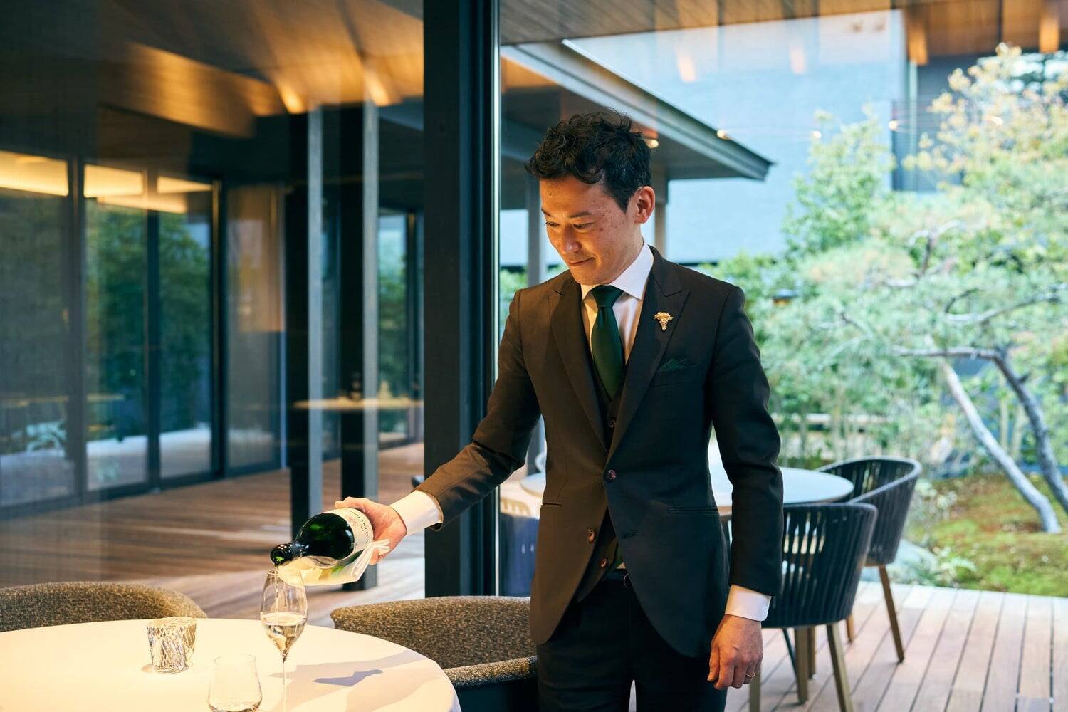 住宅のプロが、レストランに挑んだ日 ―― 建築デザイン部が初めて向き合った「体験の場をつくる仕事」