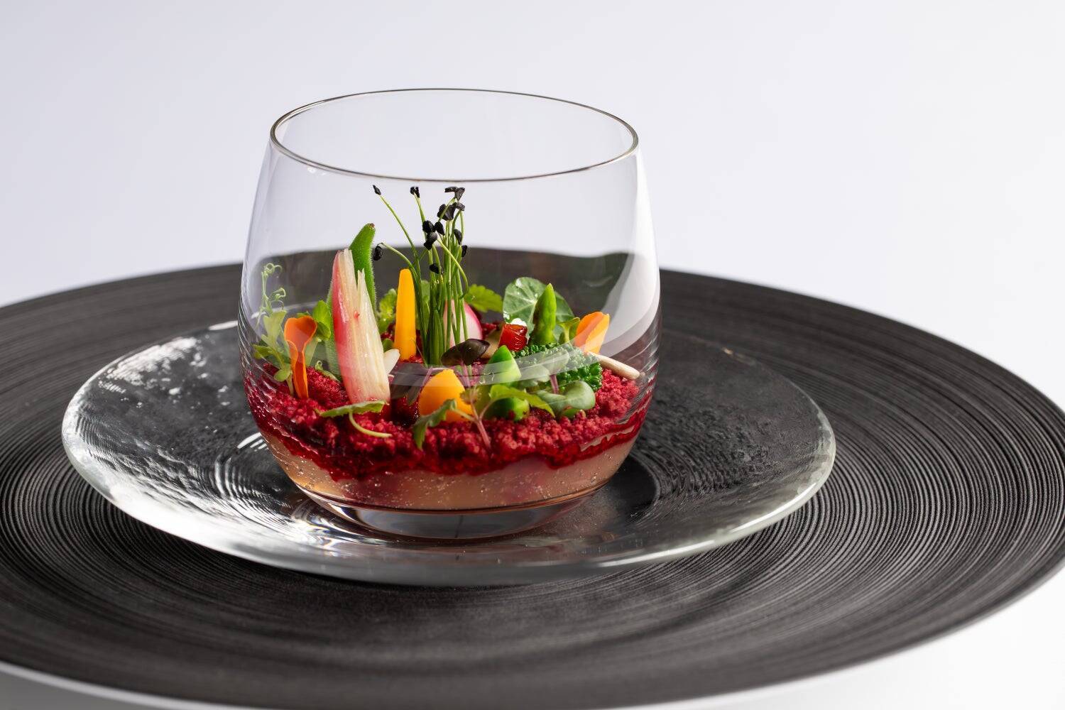 住宅のプロが、レストランに挑んだ日 ―― 建築デザイン部が初めて向き合った「体験の場をつくる仕事」