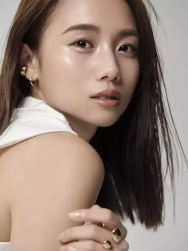 バーニーズ　ニューヨーク福岡店でモデル・インフルエンサーの伊原葵さんによるトークイベントを開催！