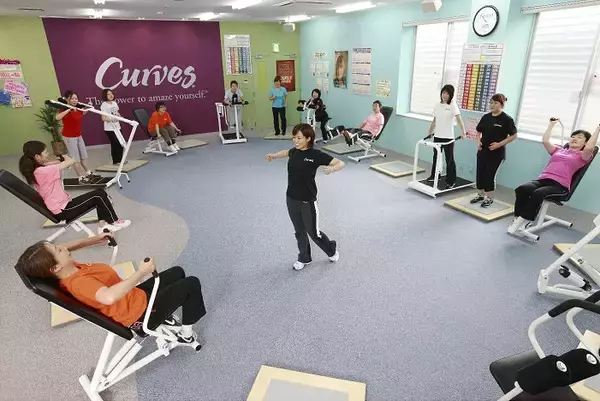 【運動を通じて健康で幸せな人を増やす－わたしがカーブスコーチになった理由】体調不良をキッカケに転身。自身のワークライフバランスだけでなくメンバーの“なりたい姿”も一緒に実現