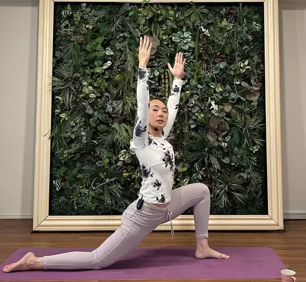 【企業応援キャンペーン！】講師は劇団四季出身。『MADOKA YOGAオンラインYoga&Pilates』で働き方改革をサポート！運動継続は健康力。良い習慣は免疫力。