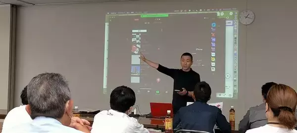 業界全体の業務効率化へ！関西ペイント販売様主催「第26回中部リフォームサミット」にて、塗装業界に携わる参加者に「GENCHO」の使い方をレクチャー