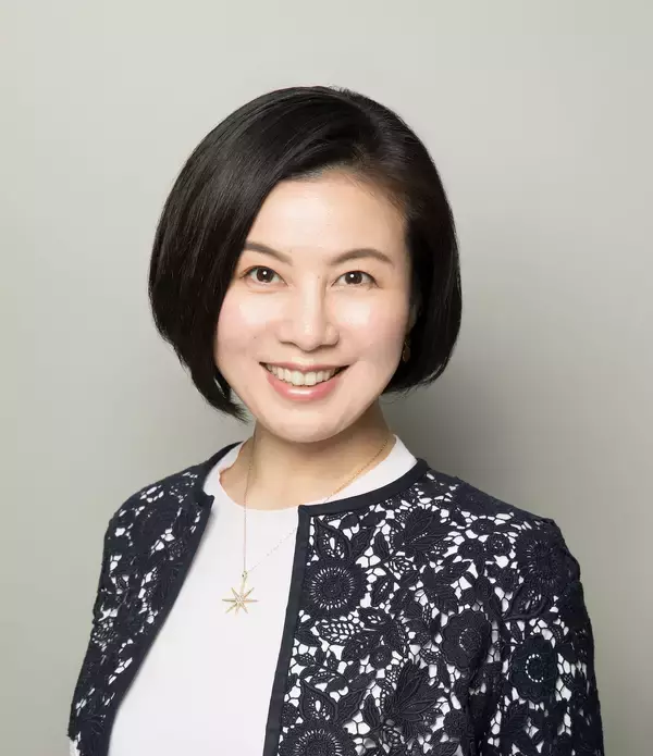 「女性の活躍を応援したい！元外資系証券アナリストがシューズブランドを立ち上げたその原動力と誕生秘話とは」の画像