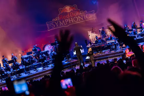 「世界を熱狂させた『Red Bull Symphonic』が日本初上陸！トップアーティスト×オーケストラによるジャンルを超えた音楽体験が開催」の画像