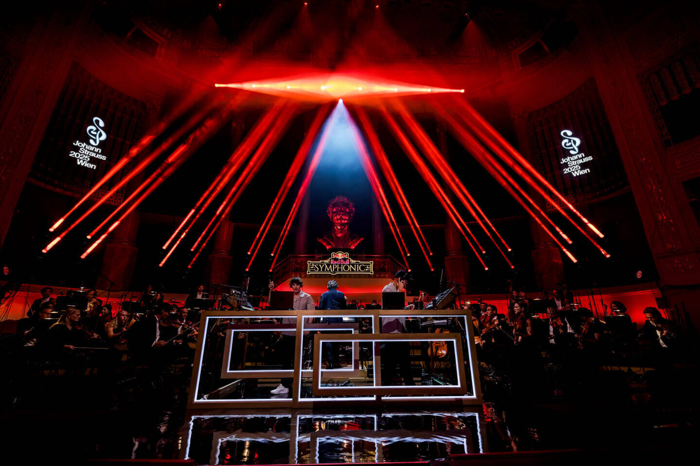 世界を熱狂させた『Red Bull Symphonic』が日本初上陸！トップアーティスト×オーケストラによるジャンルを超えた音楽体験が開催
