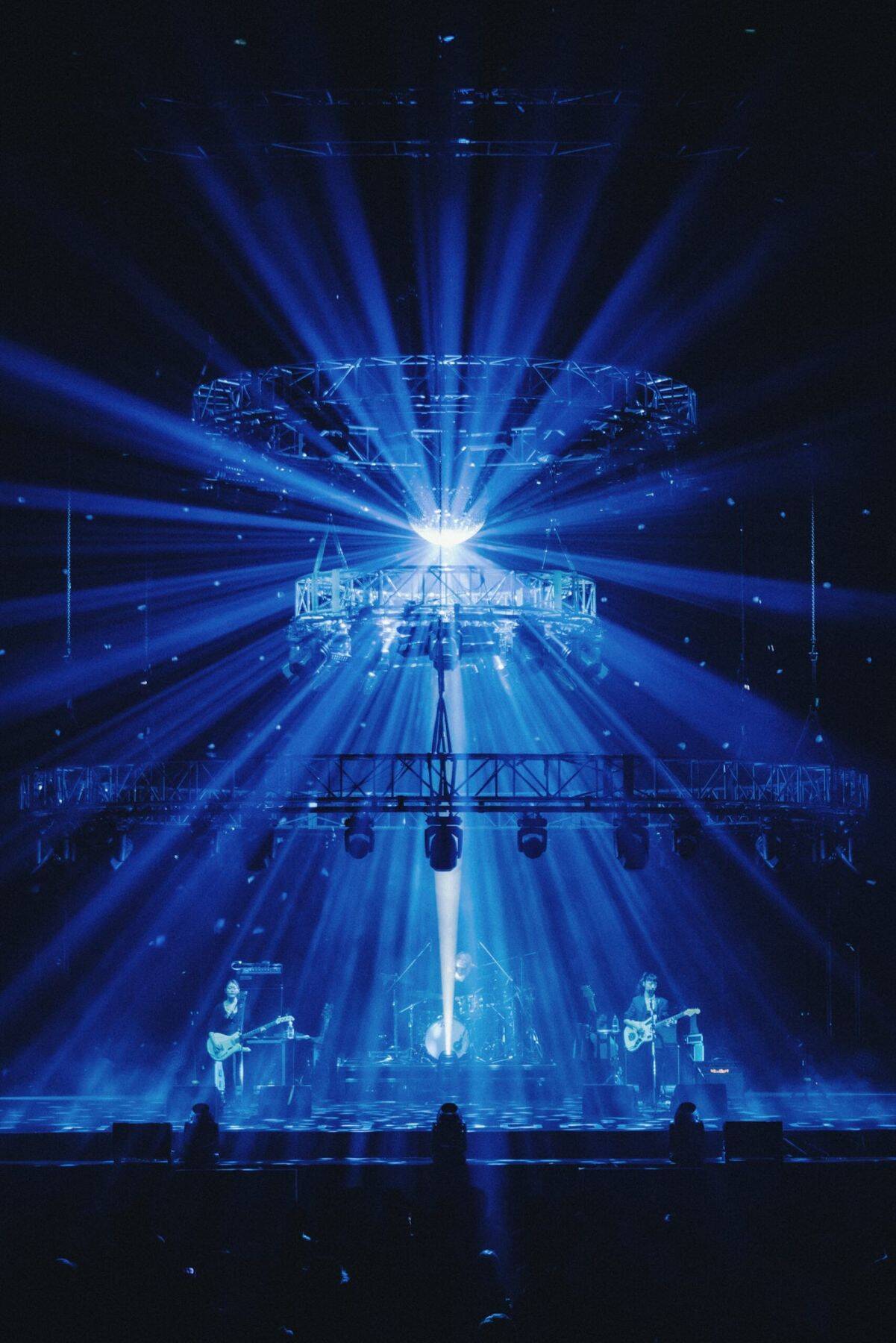 アジアを巡った旅の終着点、そして始まり — 羊文学 日本武道館ライブレポート