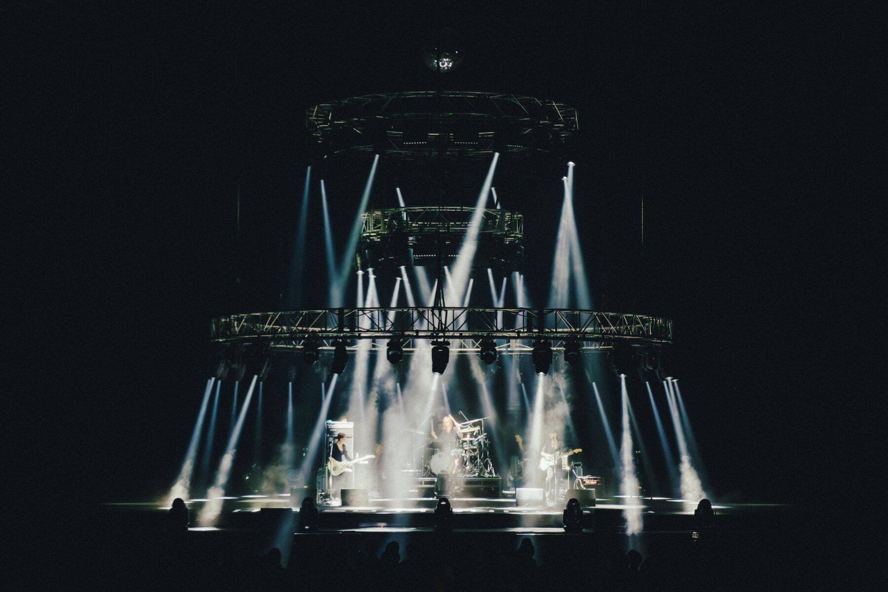 アジアを巡った旅の終着点、そして始まり — 羊文学 日本武道館ライブレポート