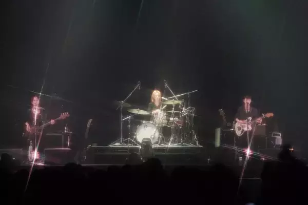 「アジアを巡った旅の終着点、そして始まり — 羊文学 日本武道館ライブレポート」の画像