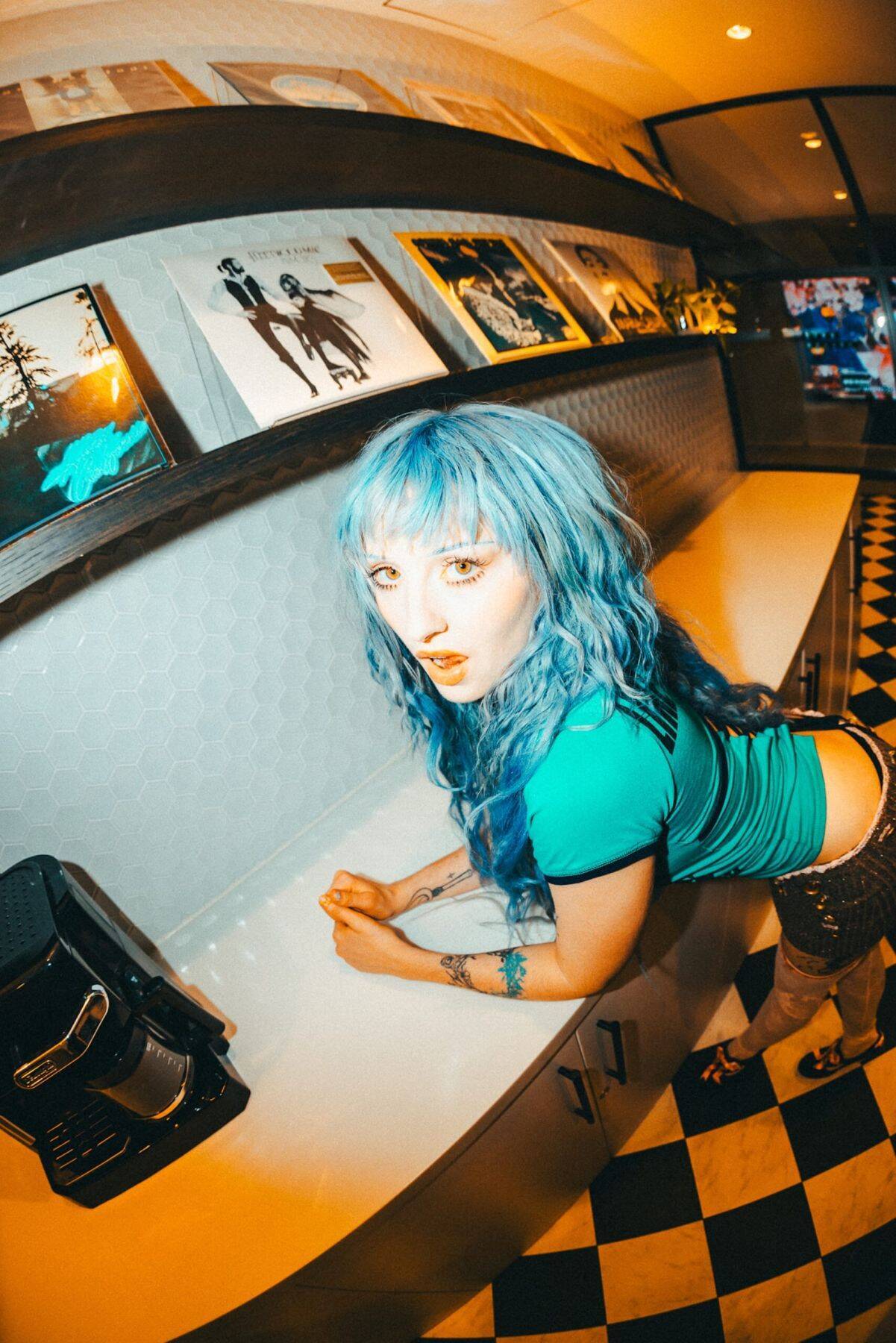 Ashnikkoの最新作『Smoochies』に秘められたインスピレーション