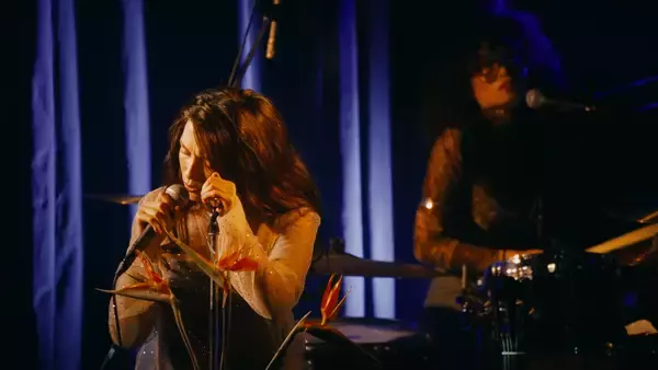 「LIVE REPORT：Eminata〈to be a bird〉 飛ぶことを恐れず、傷をも抱えて空へ」の画像