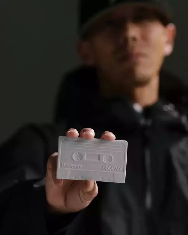 「〈Diaspora skateboards〉が設立15周年を記念してCreativeDrugStoreと再タッグを組んだコレクションを発売」の画像