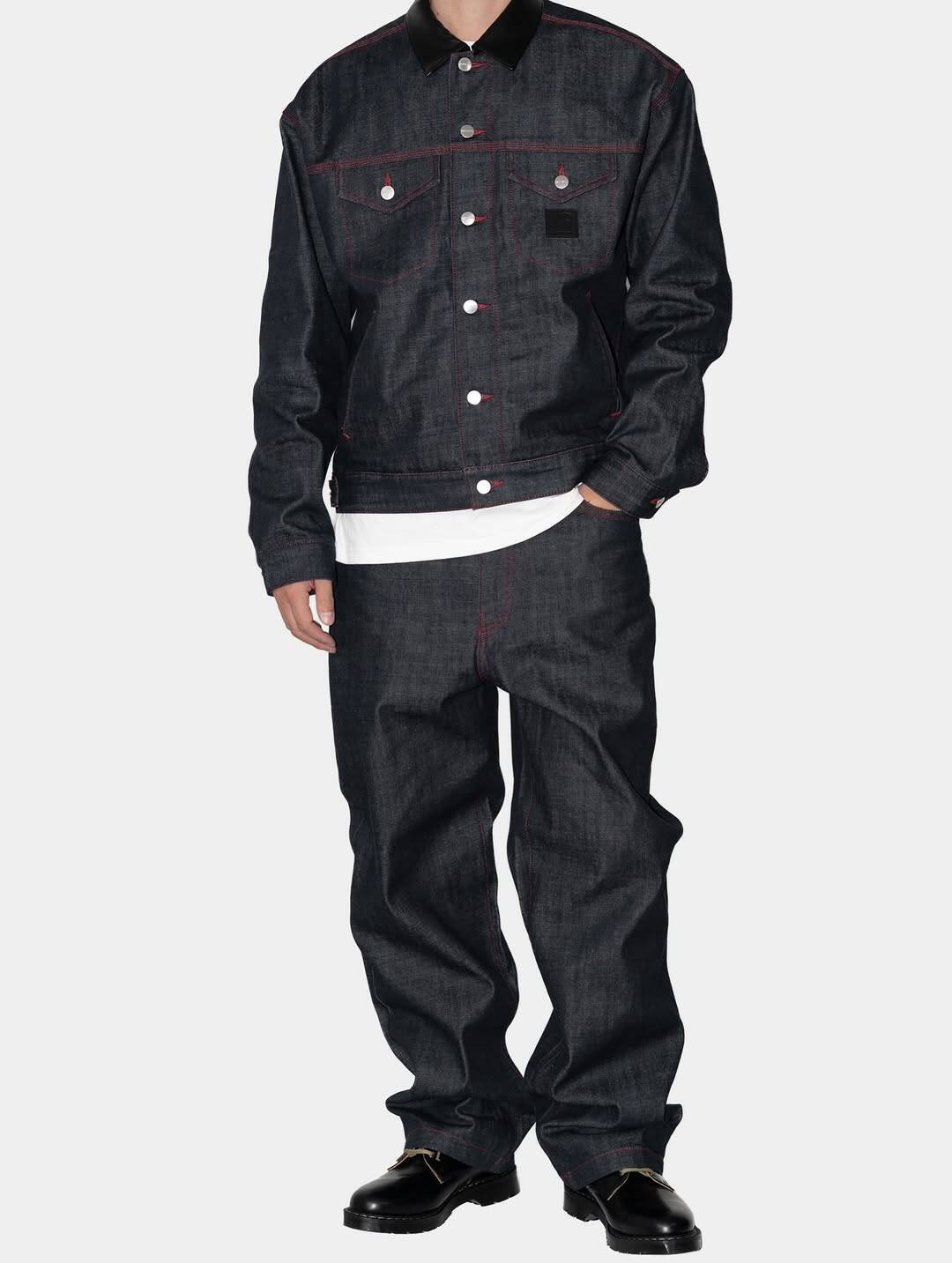 〈Carhartt WIP〉が新年の幕開けを祝してリジッドデニムのジャケットとパンツを発売