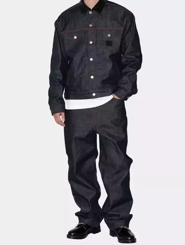 「〈Carhartt WIP〉が新年の幕開けを祝してリジッドデニムのジャケットとパンツを発売」の画像