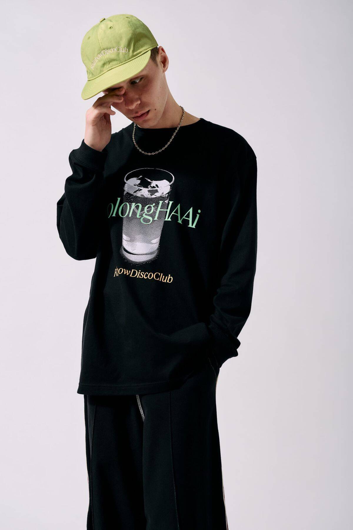 ＜Rainbow Disco Club＞が〈TRIBE WEAR〉やHAAiとのコラボを含むマーチャンダイズコレクションを発売