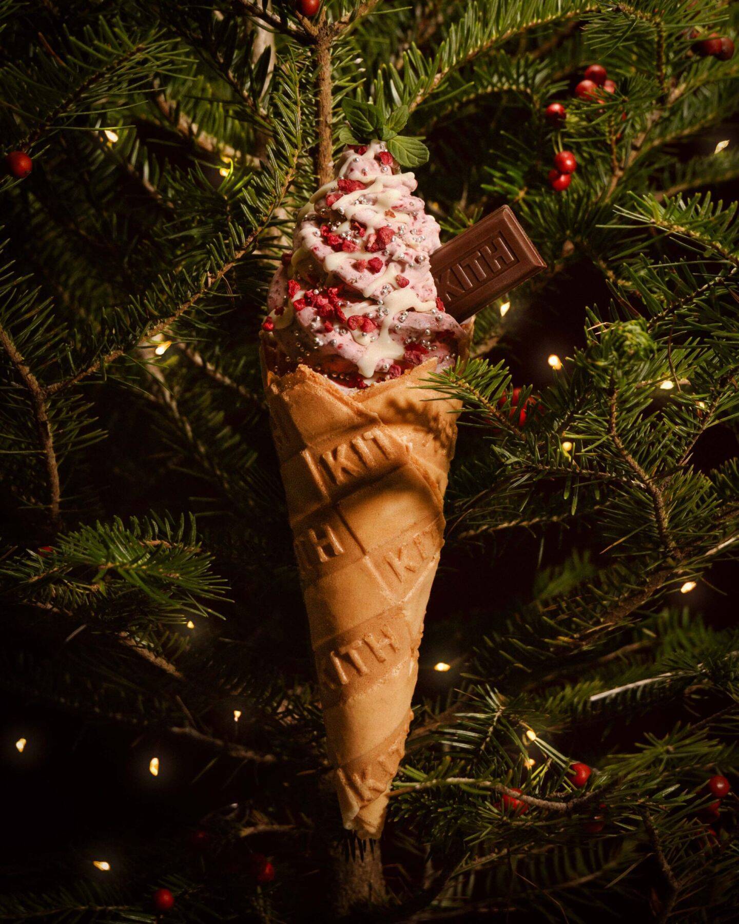 Kith Treatsからホリデーシーズンの定番フレーバー ペパーミントに着想を得た新作コレクションが登場