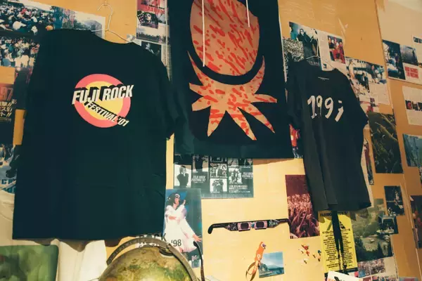 「既視感と共感を呼び起こす、 GAN-BAN25周年のフジロック展レポート」の画像