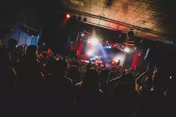 「LIVE REPORT｜日食なつこ＜ドリップ・アンチ・フリーズTour＞@横浜・1000 CLUB」の画像