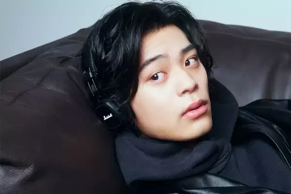 「音に洗練される。竹内唯人、Marshallスピーカー初体験」の画像