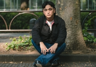 in-d主催のツーマン企画＜weekday -two man live-＞が渋谷WWWにて開催