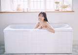 「“大胆な入浴姿も…”小山璃奈「エモカワ」写真集でスレンダーボディ披露」の画像6
