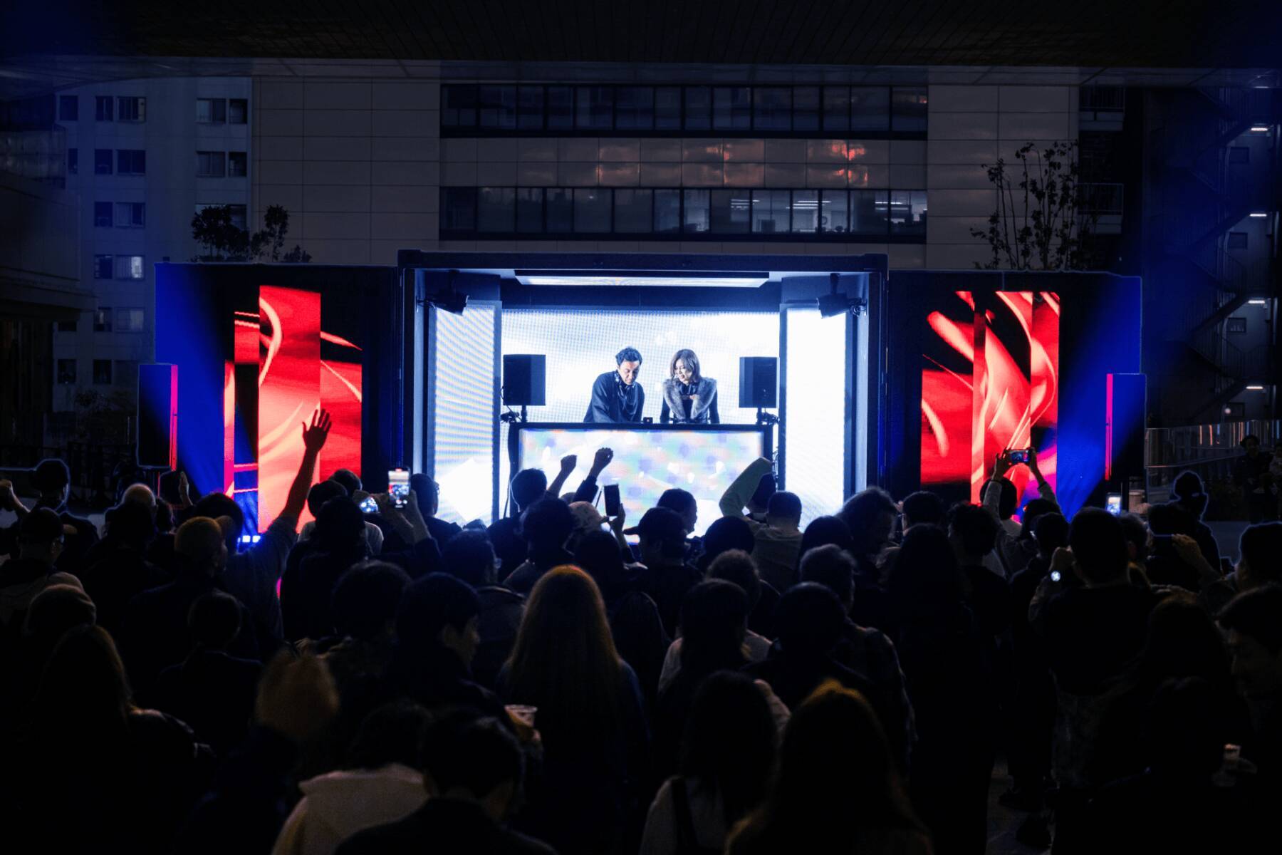 ＜Sónar＞をコラボレーターに迎えた新しい都市型フェスティバル＜NU Festival 2026＞が初開催
