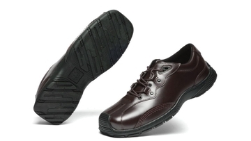 〈Dr. Martens〉が2000年代初頭のアーカイブを再構築した新作Aurixコレクションを発売