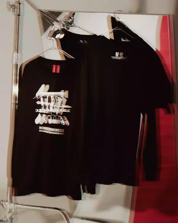 「東京発の新グローバルメディア『Nothingness』が〈UNDERCOVER〉とのコラボTシャツを発売」の画像