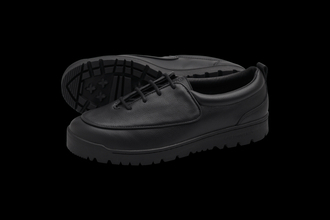 〈Last Resort AB〉がドレスシューズのような佇まいの新作GM001をリリース