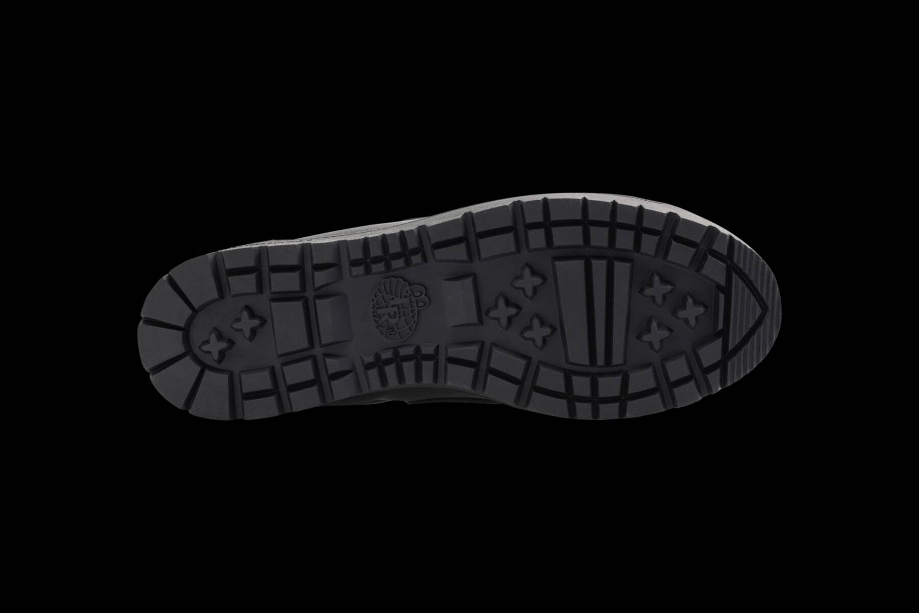 〈Last Resort AB〉がドレスシューズのような佇まいの新作GM001をリリース