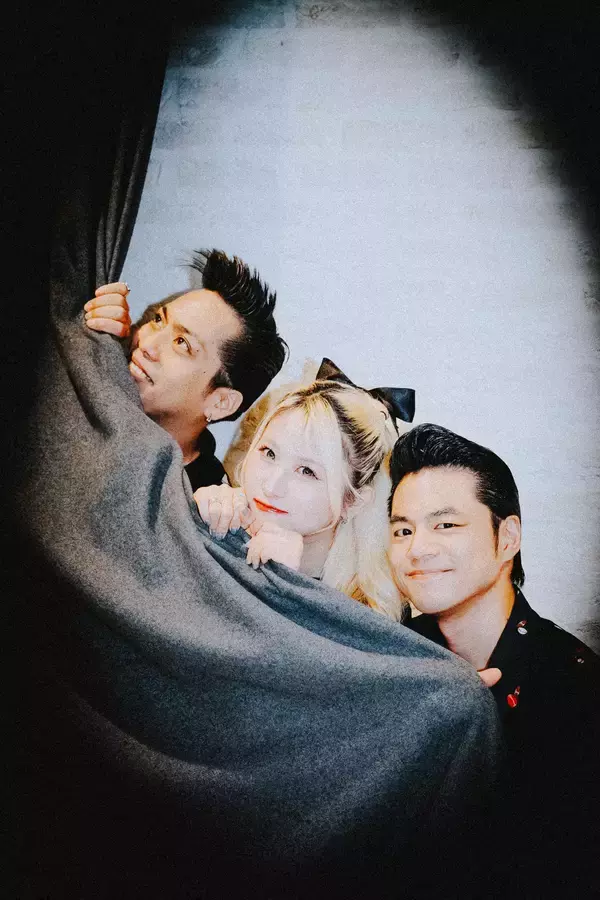 「【INTERVIEW】「The Biscatsがやれば全てロカビリー」──壊して、繋いで、未来を鳴らす最新作『BLACK or PINK?』」の画像