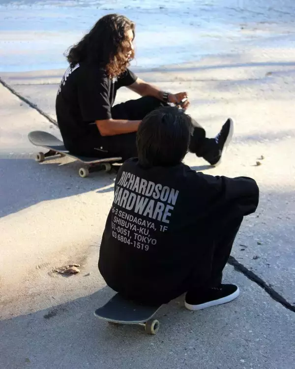 「〈Richardson Hardware〉が「UNDER R」とのコラボコレクションを発売」の画像