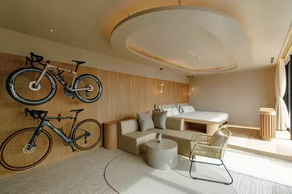 「The Answer is “BICYCLE” ── 広島・宇品から始まる新しい自転車文化。《せとうちサイクルステイズ》で、 瀬戸内の輪郭を身体に刻む旅へ。」の画像