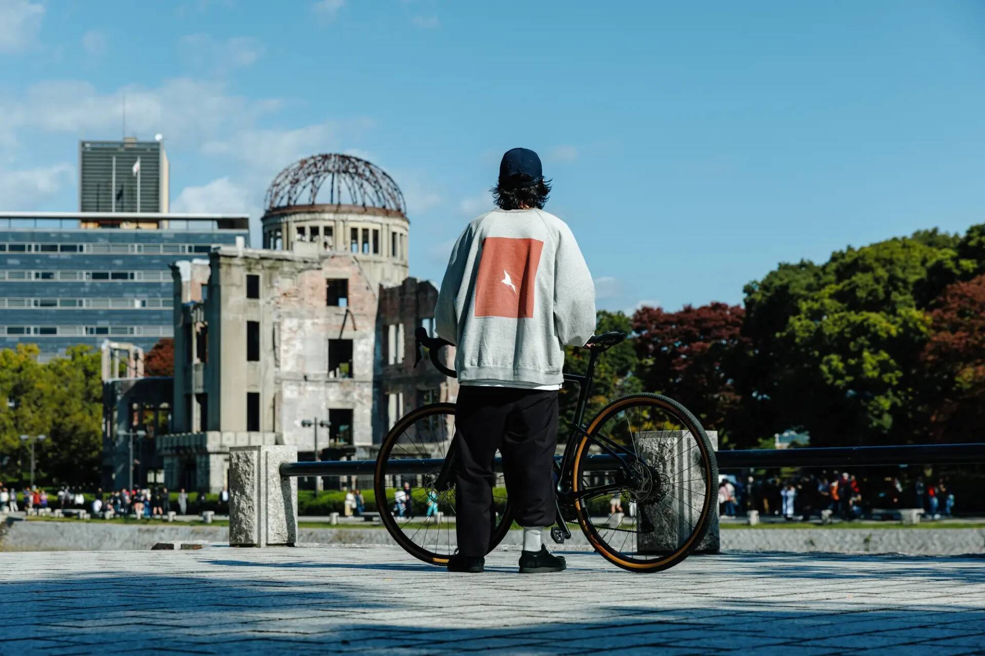 The Answer is “BICYCLE” ── 広島・宇品から始まる新しい自転車文化。《せとうちサイクルステイズ》で、 瀬戸内の輪郭を身体に刻む旅へ。