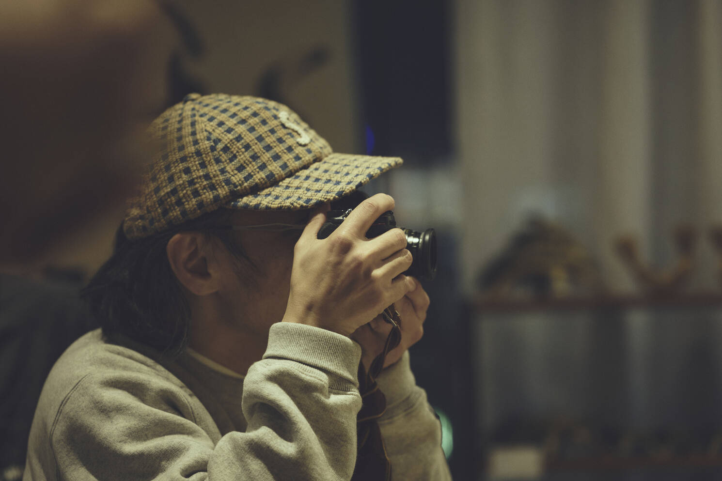 野村訓市による“年越し特番”が今年も放送 | ハナレグミ、奇妙礼太郎、安部勇磨、HIMIの豪華4名がゲストとして登場