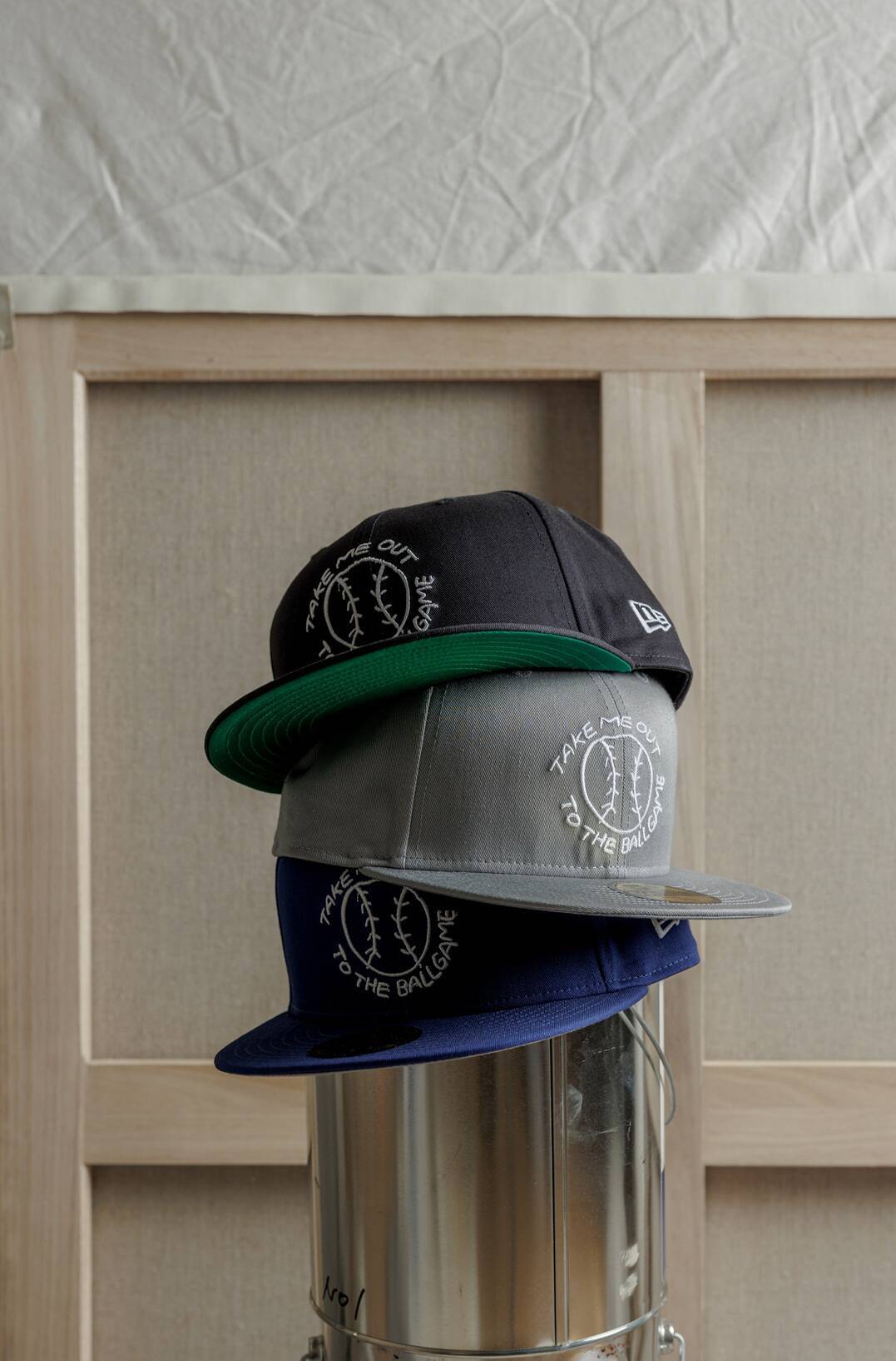 〈NEW ERA®︎〉が絵描き Lee Izumidaとのコラボレーション第2弾を発売