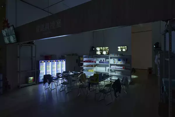 「全商品を“盗む”ことができる体験型コンビニ＜ギガマート展＞が開催中」の画像
