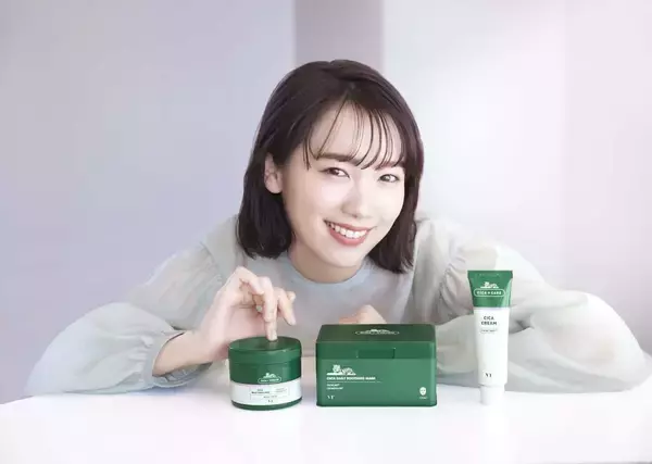 「飯豊まりえが韓国スキンケアブランド「VT COSMETICS」新ビジュアルでヘルシー美肌披露！」の画像