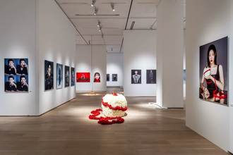 キム・ヨンジュンと吉田ユニによる写真展「Face to face」