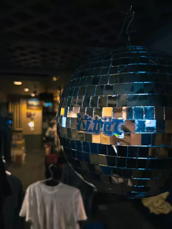 「クドウナオヤの手がけるアートプロジェクト “NAKASETE”が初の展示会イベントを開催」の画像