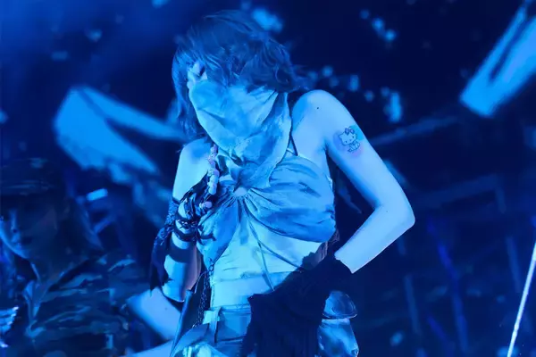 「皆が幸せになれるように」──戦慄かなのソロワンマン＜karma with you＞（2023年6月28日＠Zepp Shinjuku）ライブレポート