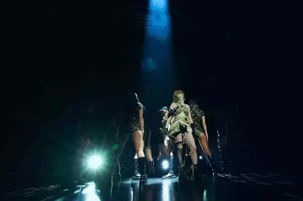 「「皆が幸せになれるように」──戦慄かなのソロワンマン＜karma with you＞（2023年6月28日＠Zepp Shinjuku）ライブレポート」の画像