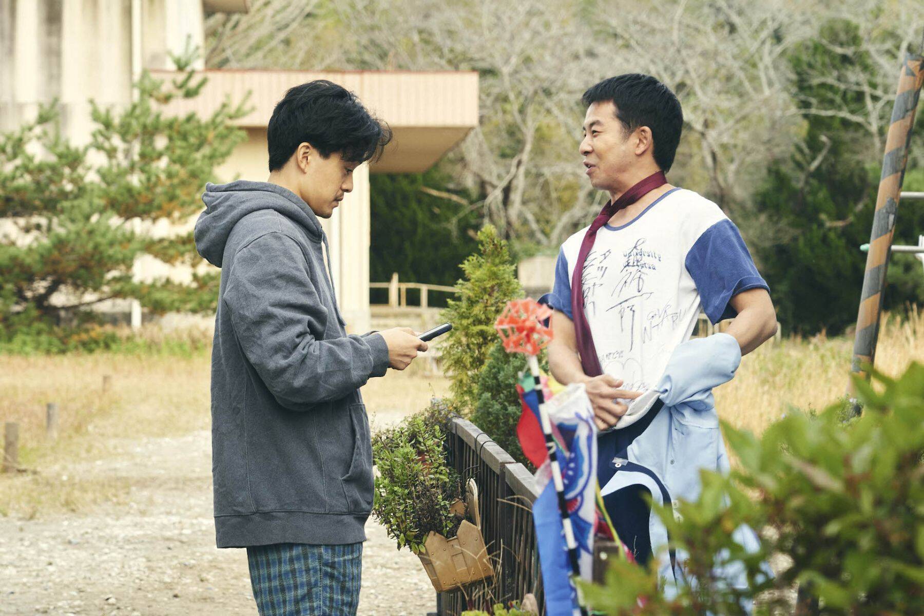 池松壮亮、仲野太賀、渡辺大知らが出演｜企画・監督・脚本 宮藤官九郎の青春群像エンターテイメント『季節のない街』本ポスター＆場面写真が一挙解禁